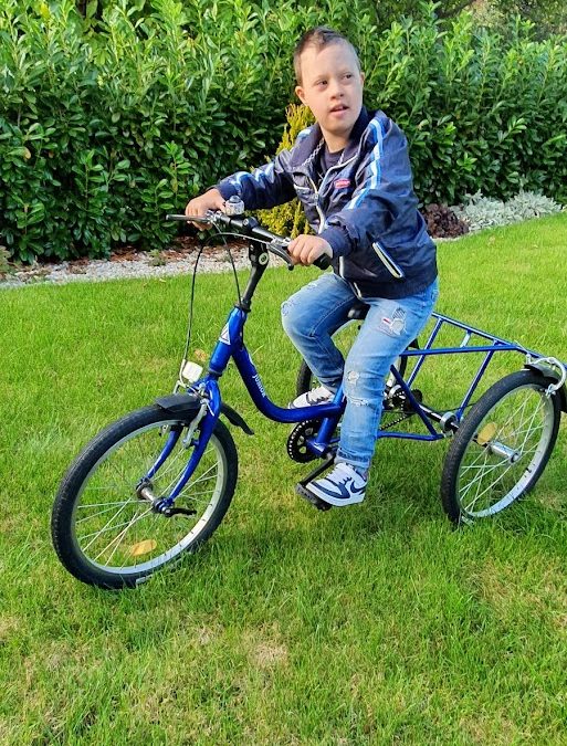 I want to ride my bicycle, I want to ride my bike!